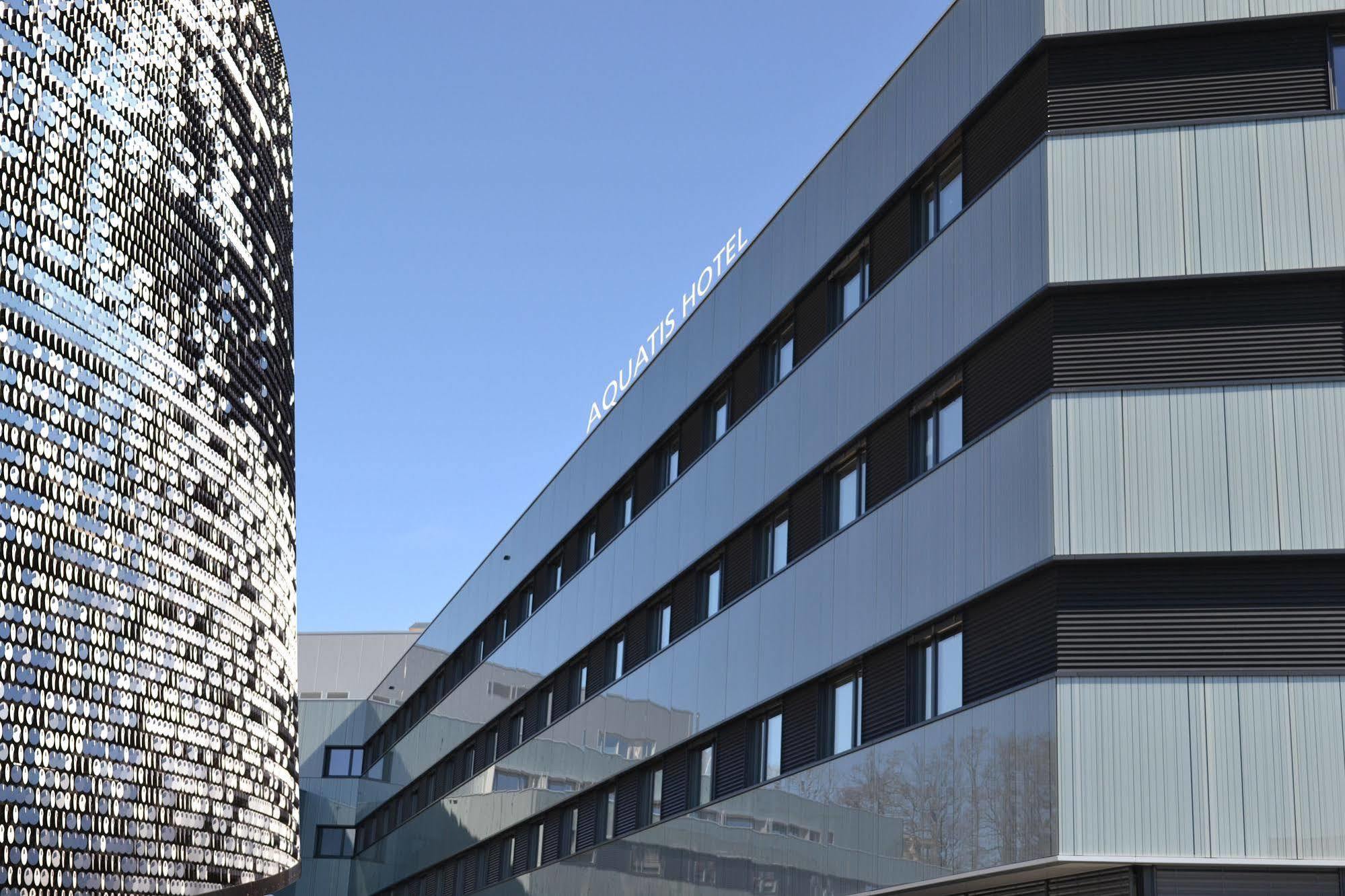 Aquatis Hotel Lausanne Eksteriør bilde