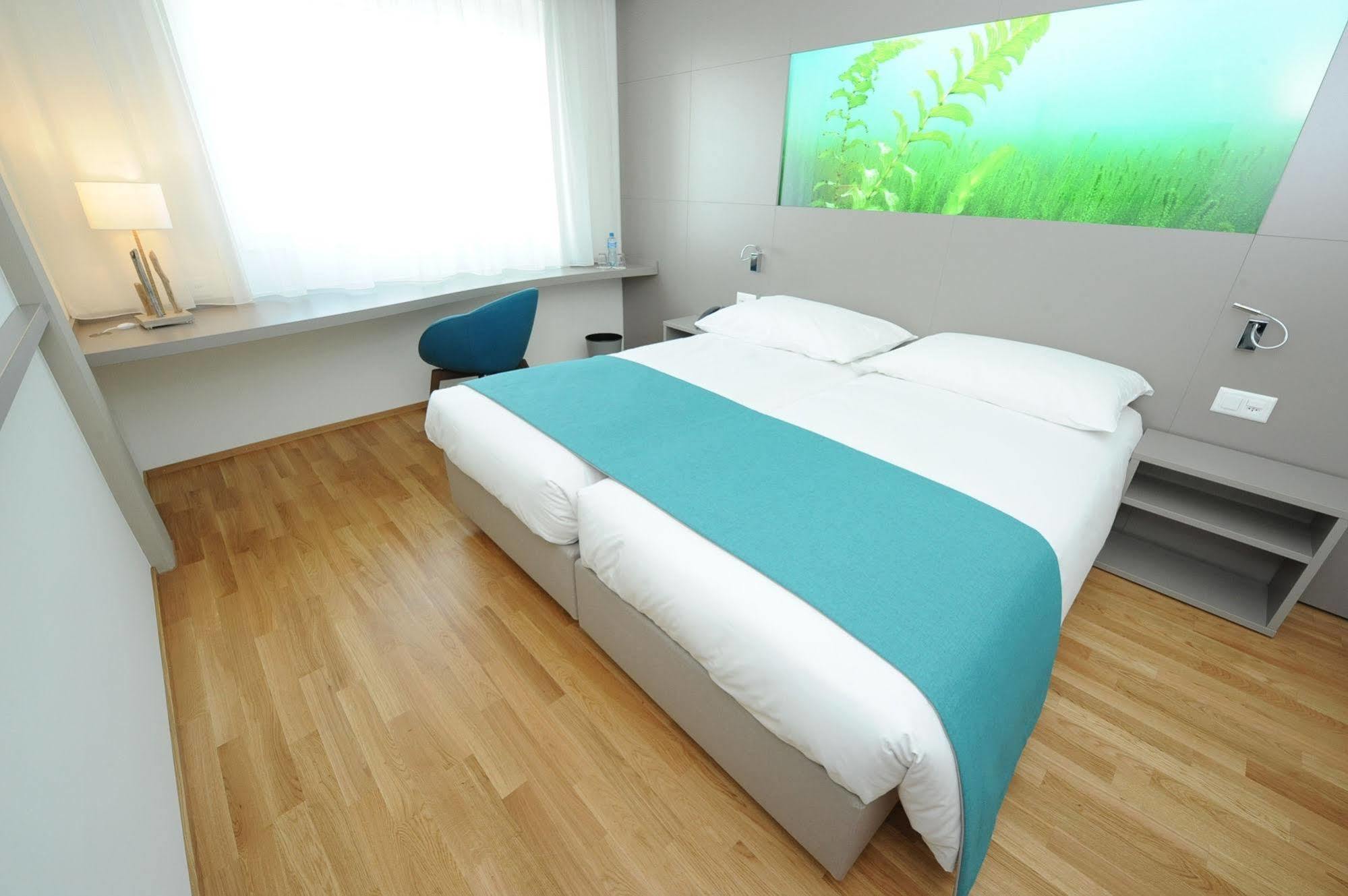 Aquatis Hotel Lausanne Eksteriør bilde