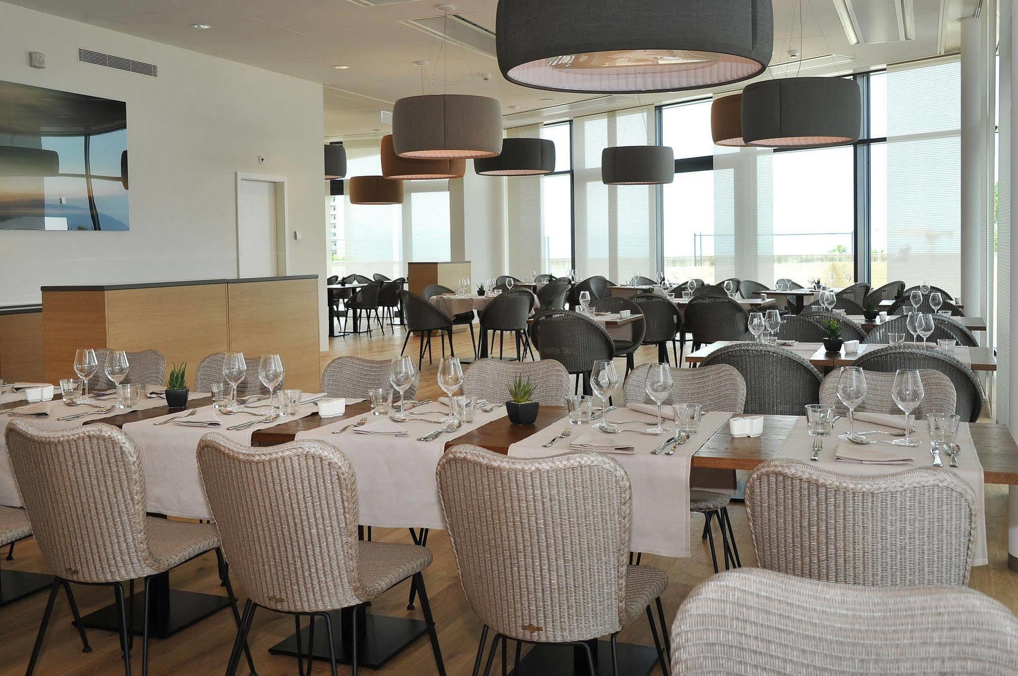 Aquatis Hotel Lausanne Eksteriør bilde
